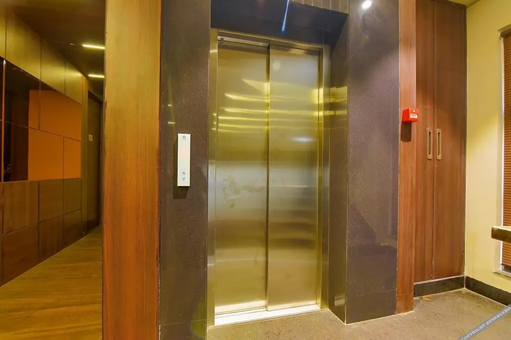 Колката: Fabhotel Eros 282