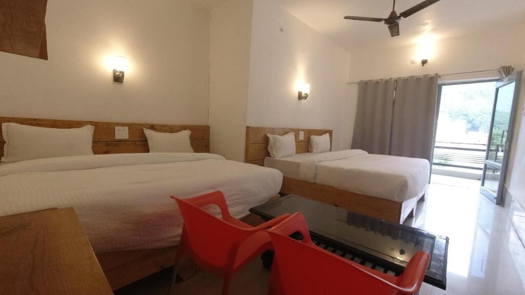 Ришикеш: H7 Stay On The Ganges, Yoga & Spa Resort, Rishikesh