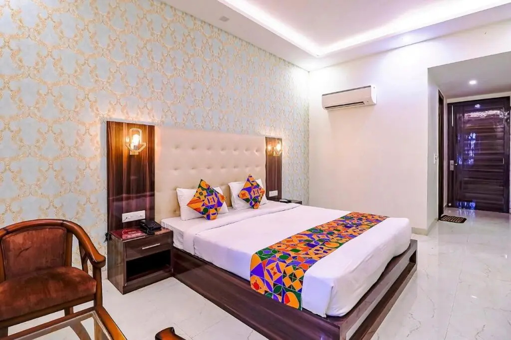 Агра: Fabhotel Swess Grand