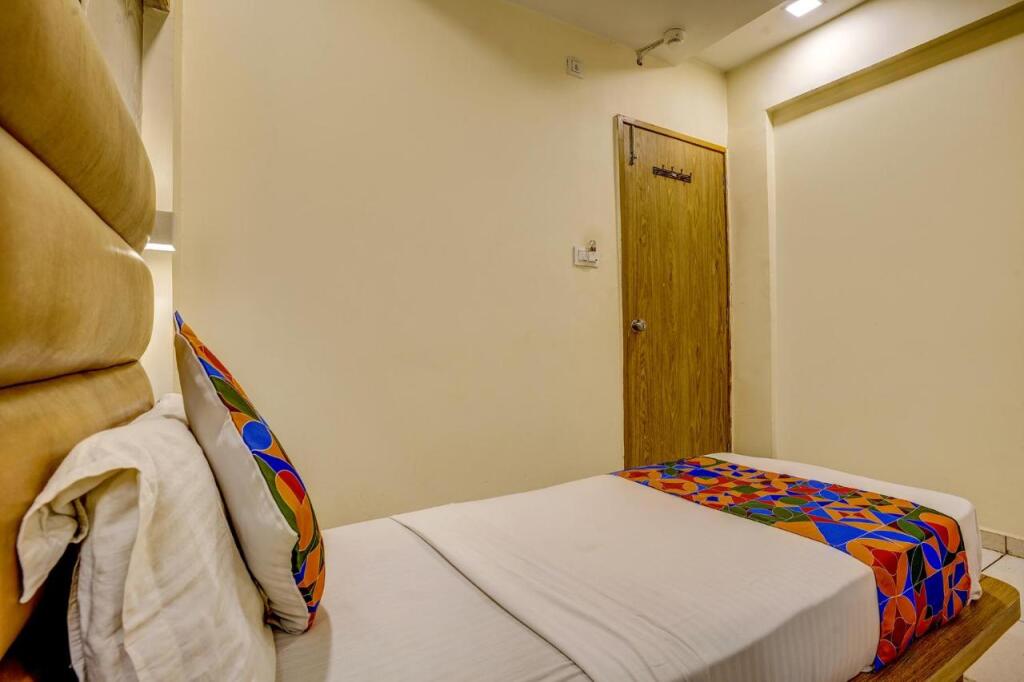 Ахмедабад: Hotel Silver Palace By FabHotels