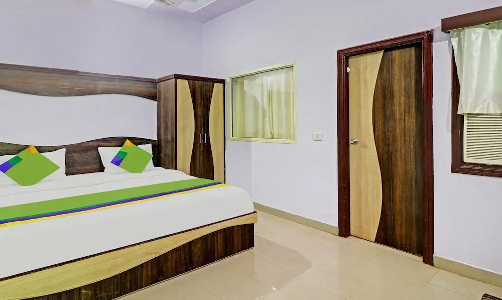 Агра: Treebo Trend Hotel Golden Bird