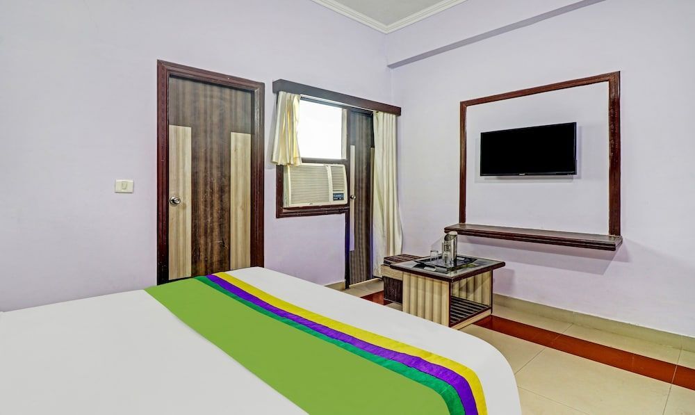 Агра: Treebo Trend Hotel Golden Bird