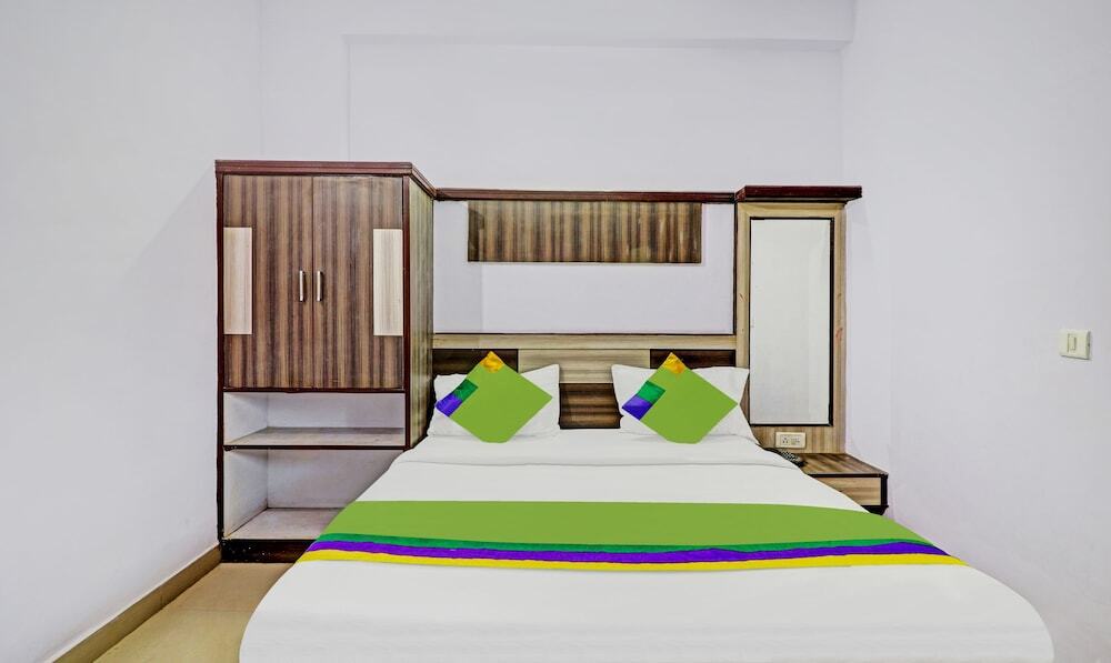 Агра: Treebo Trend Hotel Golden Bird