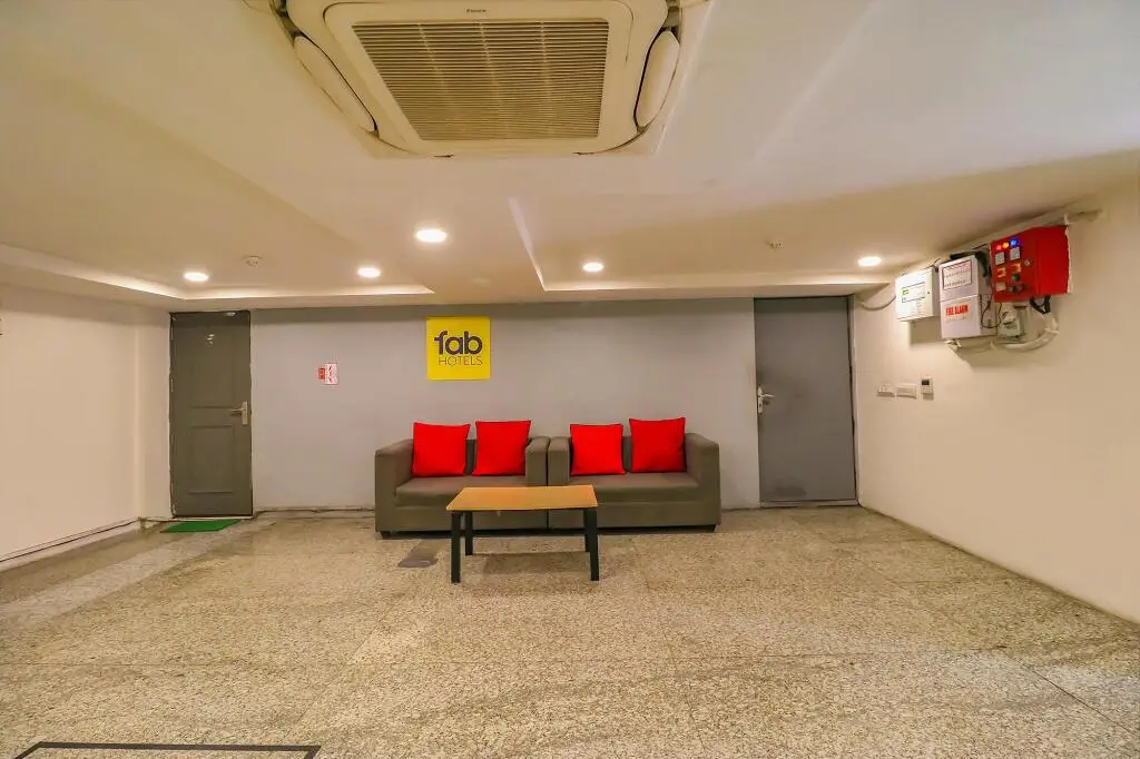 Нью-Дели: FabHotel La Serene Punjabi Bagh