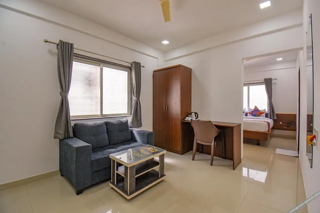 Пуна: FabHotel Fortune Suites