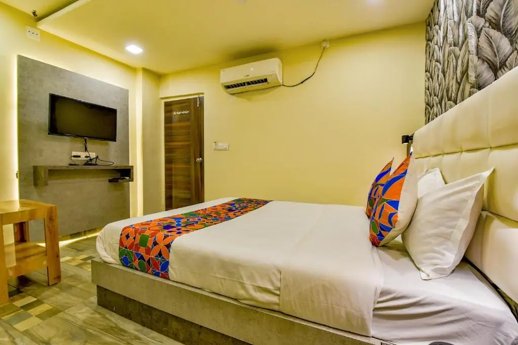 Вадодара: Fabhotel Raj Palace I