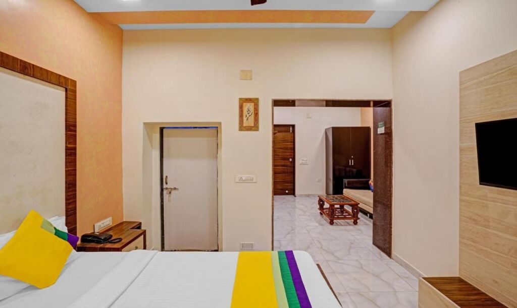 Ахмедабад: Itsy Hotels Aakash,100 Mts From Sardar Patel Stadium
