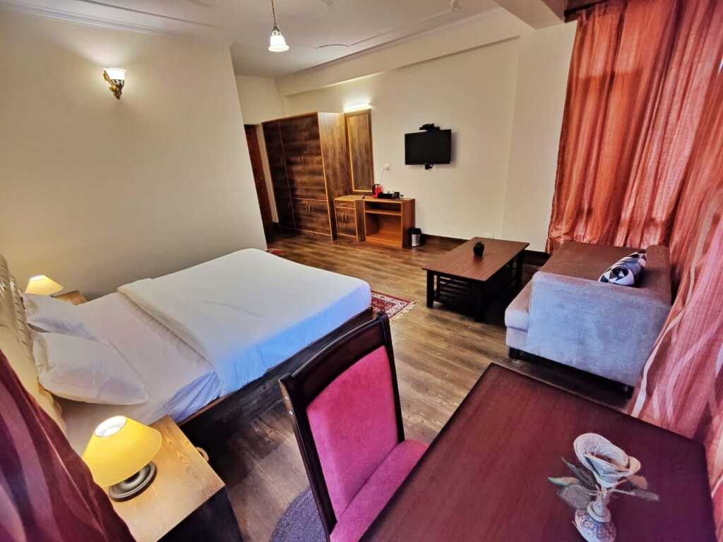 Манали: Cottage Palzey Manali