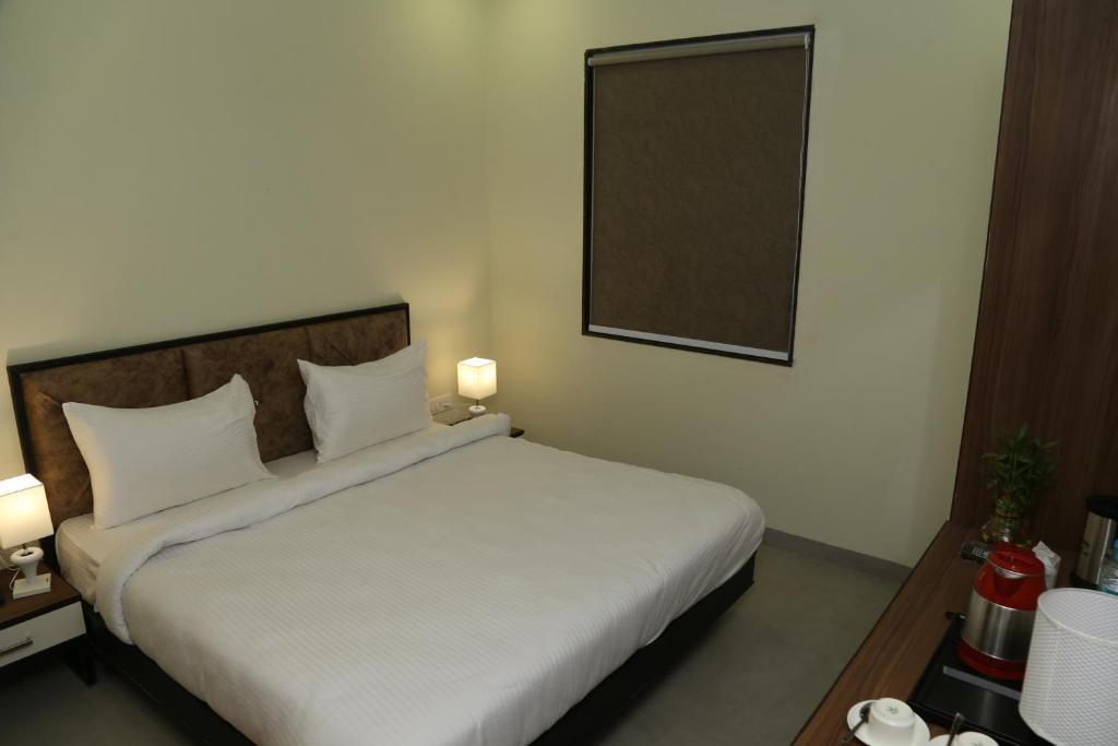 Агра: Vijay Vilas Hotel & Convention Hall