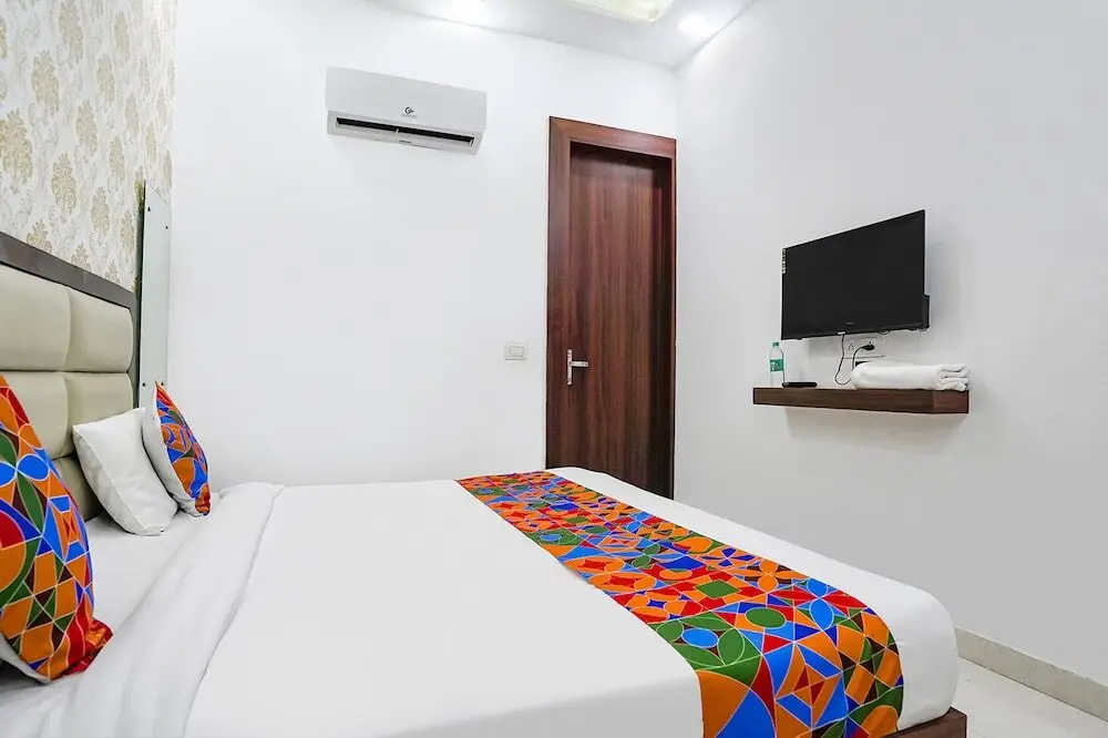 Агра: FabHotel Swess