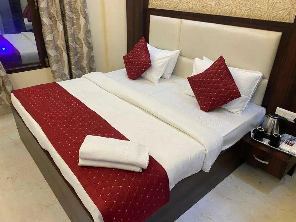 Агра: Pop 93228 Hotel Park View