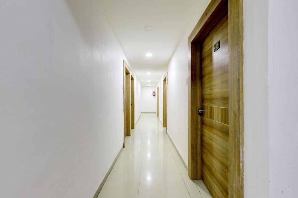 Ахмедабад: OYO Flagship 71075 HOTEL NIK PALACE