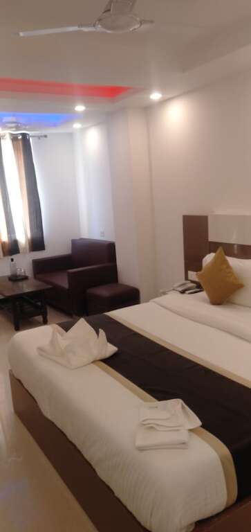 Нью-Дели: OYO 88430 Hotel Param Palace