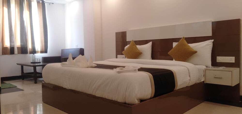 Нью-Дели: OYO 88430 Hotel Param Palace