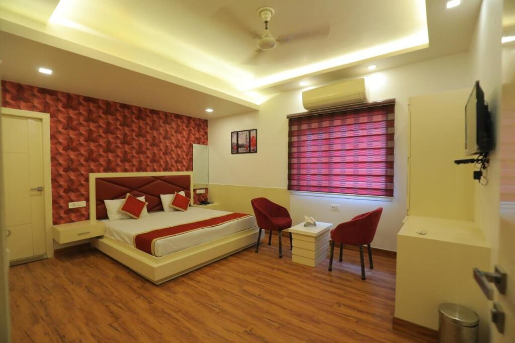 Агра: Hotel Sahibs Red Carpet