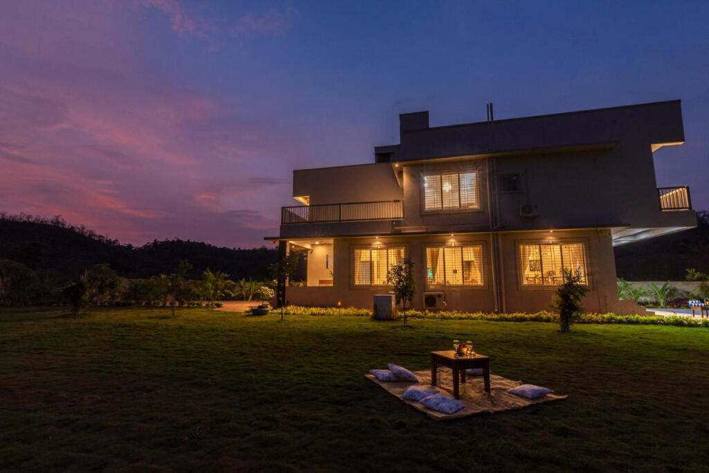 SaffronStays Midori, Kolad - private pool villa near river rafting camp — фото 1