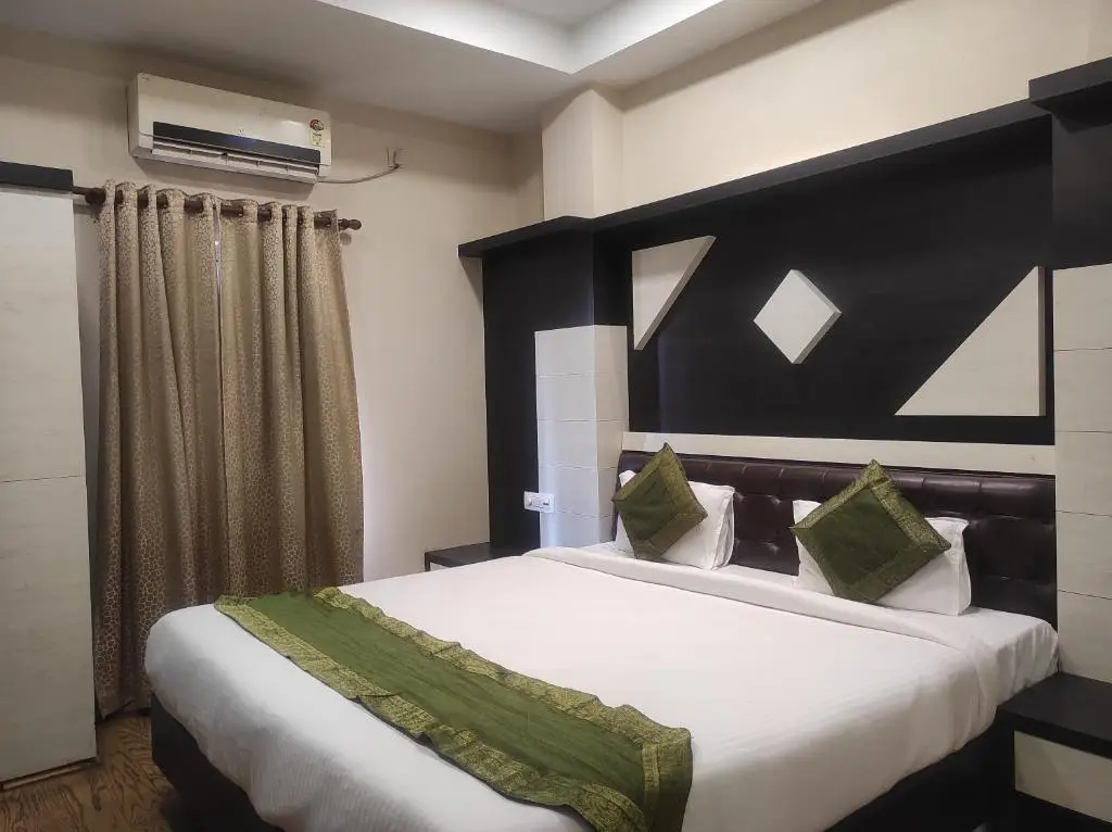 Гувахати: Hotel Rudraksh- Near Guwahati Airport