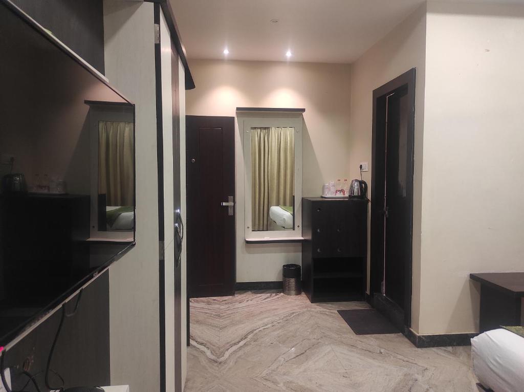 Гувахати: Hotel Rudraksh- Near Guwahati Airport