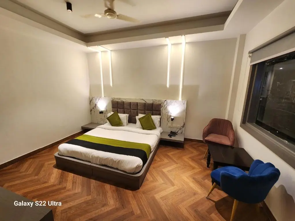 Гуруграм: Square 9 Inn - Near Fortis & Huda City Centre