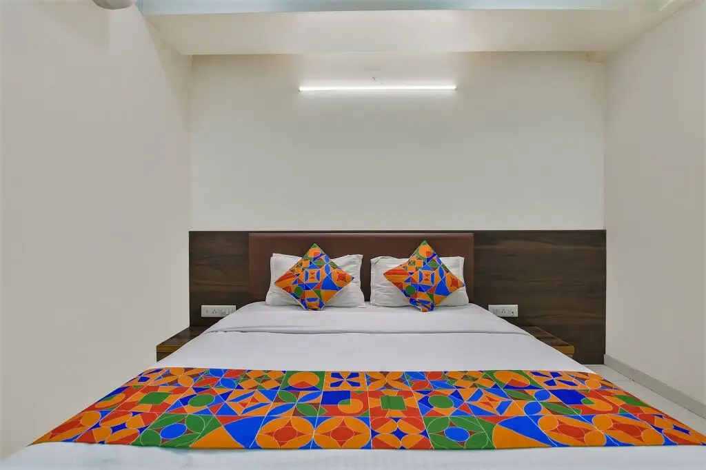 Ахмедабад: Fabhotel Crystal