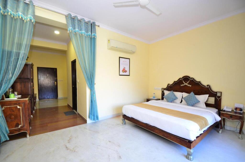 Aaram Baagh Resort — фото 1