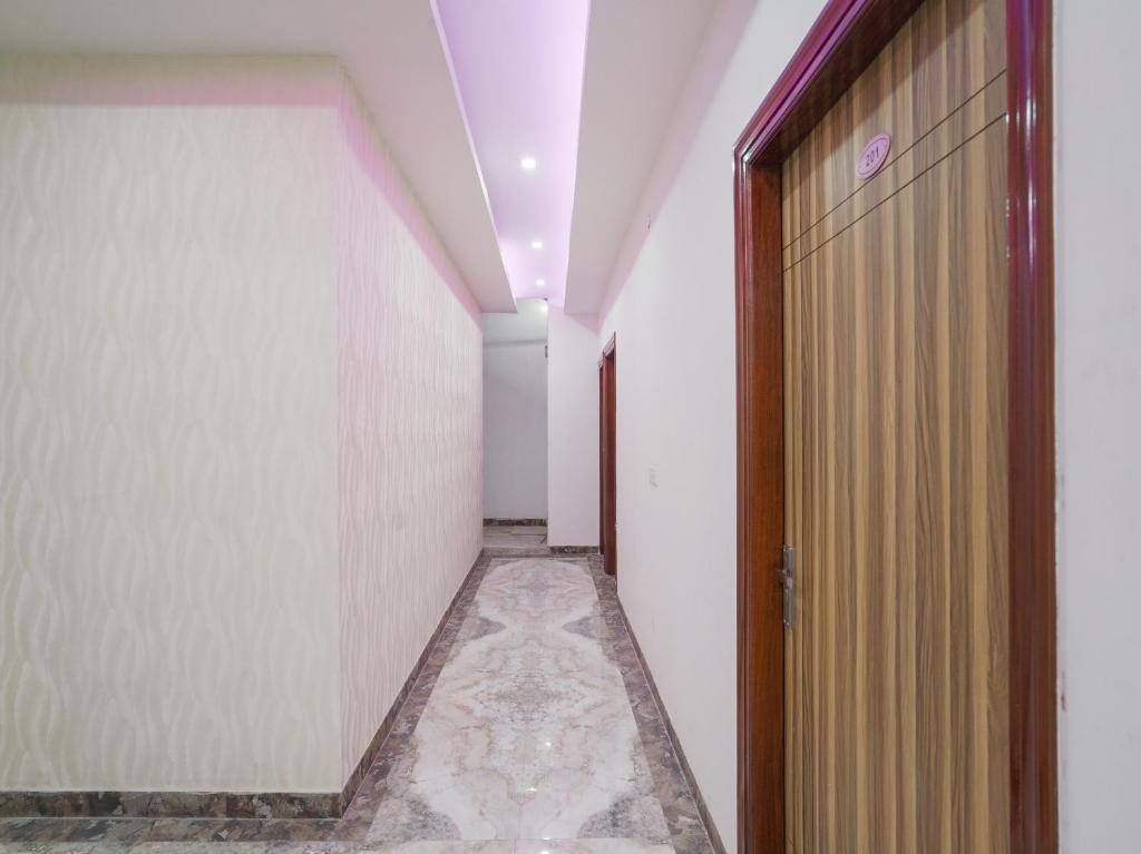 Чандигарх: FabHotel Amour I