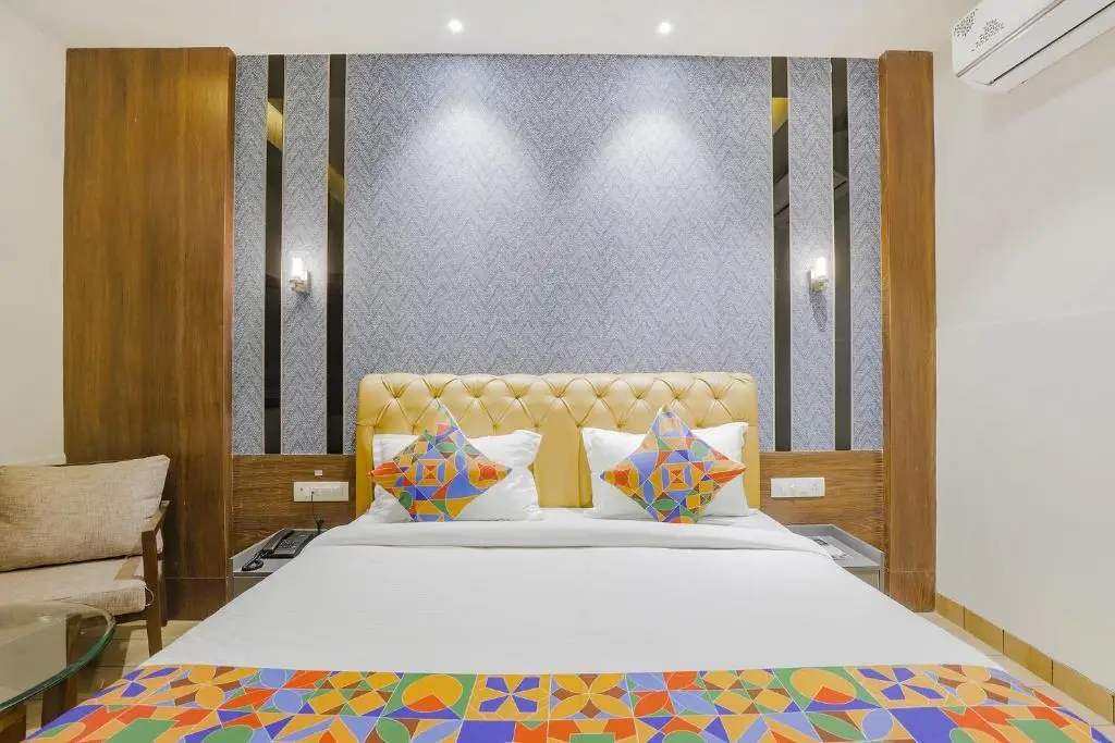 Ахмедабад: Fabhotel Meritus Inn