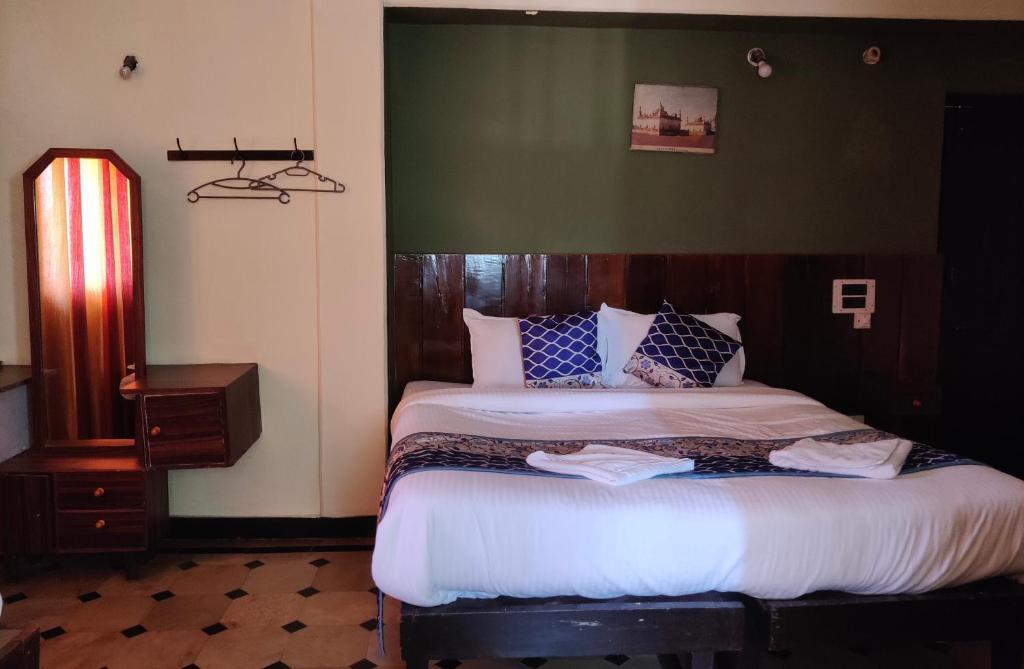 Мадикери: Hotel Caveri Comfort Inn