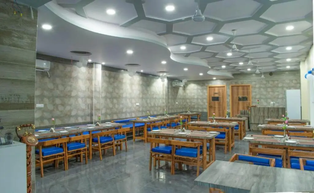 Наинитал: Jim's Gateway Corbett