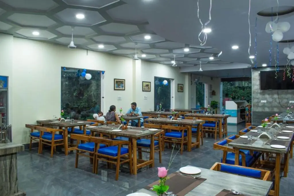 Наинитал: Jim's Gateway Corbett
