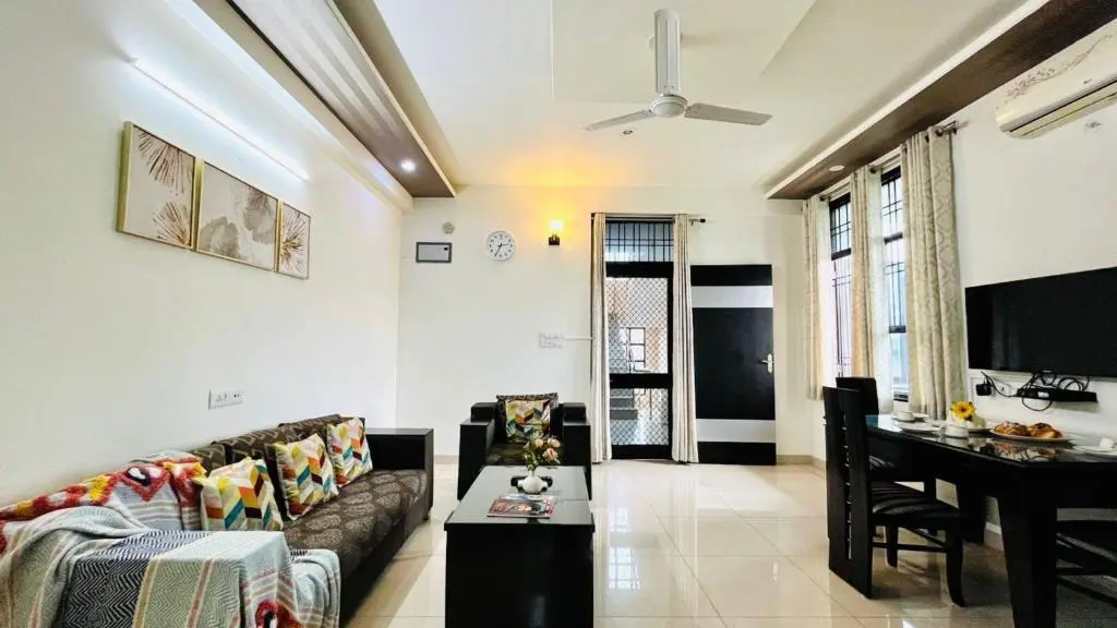 Джайпур: BluO 2BHK Jaipur - Balcony, Terrace Garden, Parking, Lift