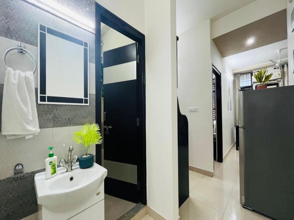 Джайпур: BluO 3BHK Jaipur - Terrace Garden, Balcony, Lift
