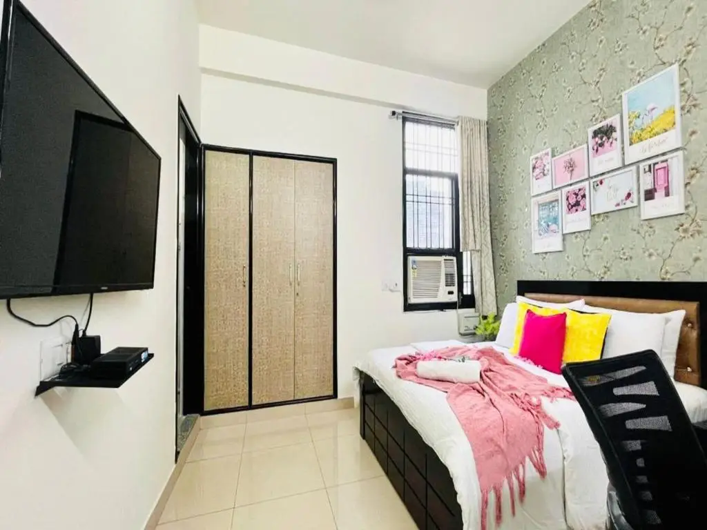 Джайпур: BluO 3BHK Jaipur - Terrace Garden, Balcony, Lift
