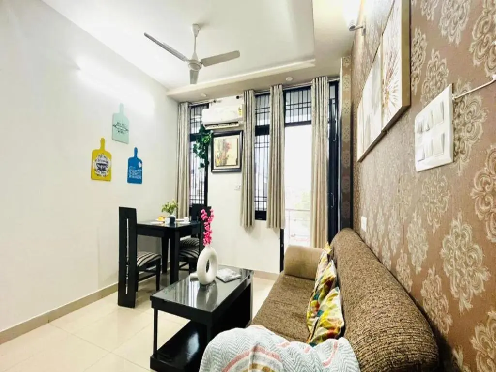 Джайпур: BluO 3BHK Jaipur - Terrace Garden, Balcony, Lift