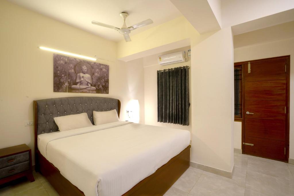 Бангалор: White Lotus By Orbit Hotels