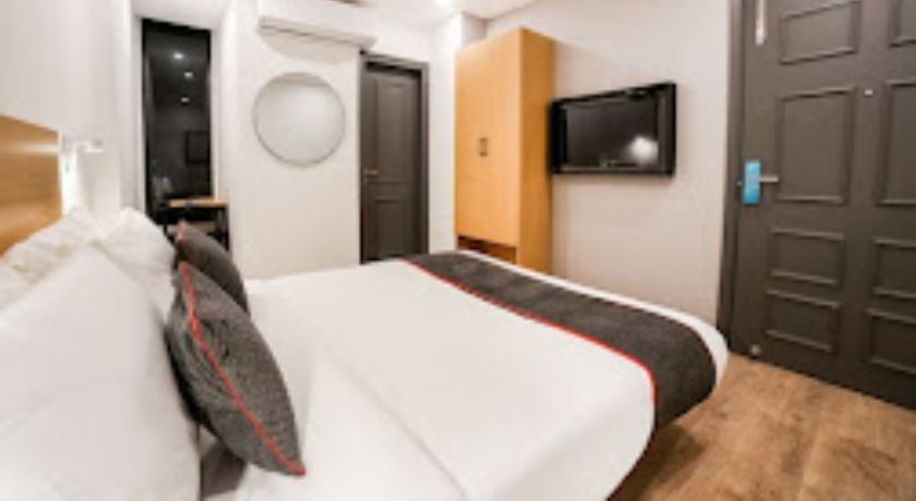 Нью-Дели: Qotel 007 Anand Vihar