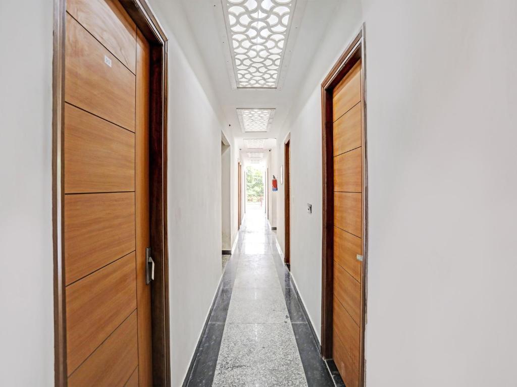 Нойда: Hotel Golden Admire- Noida Sector 56