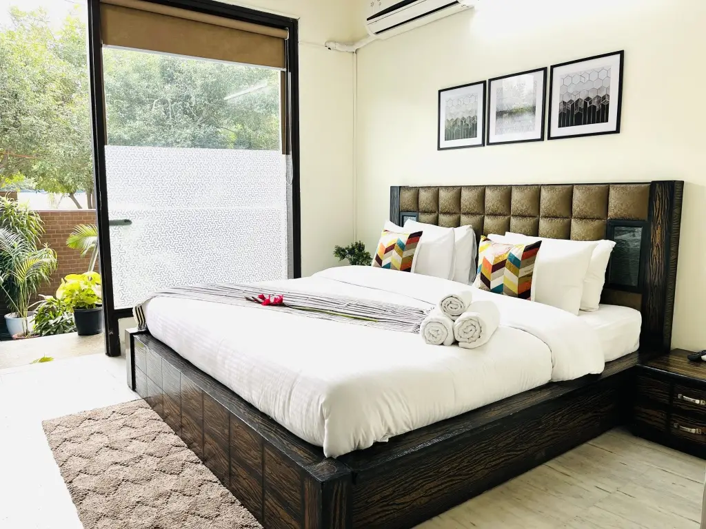 Bluo Classic - 2 Bhk Dlf Golf Course - Balcony, Lift — фото 1
