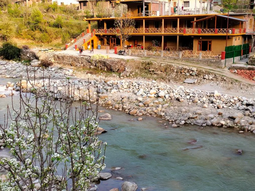 ShivAdya Tirthan - Boutique Hotel in Tirthan Valley — фото 1