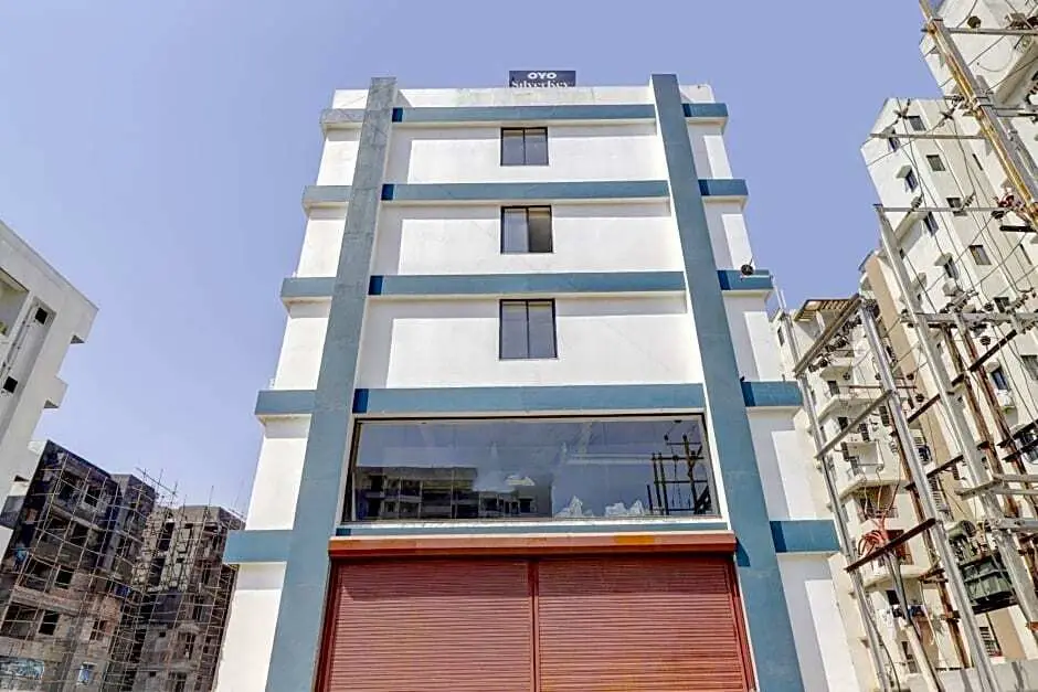OYO SilverKey 80945 Ace Hotel — фото 1