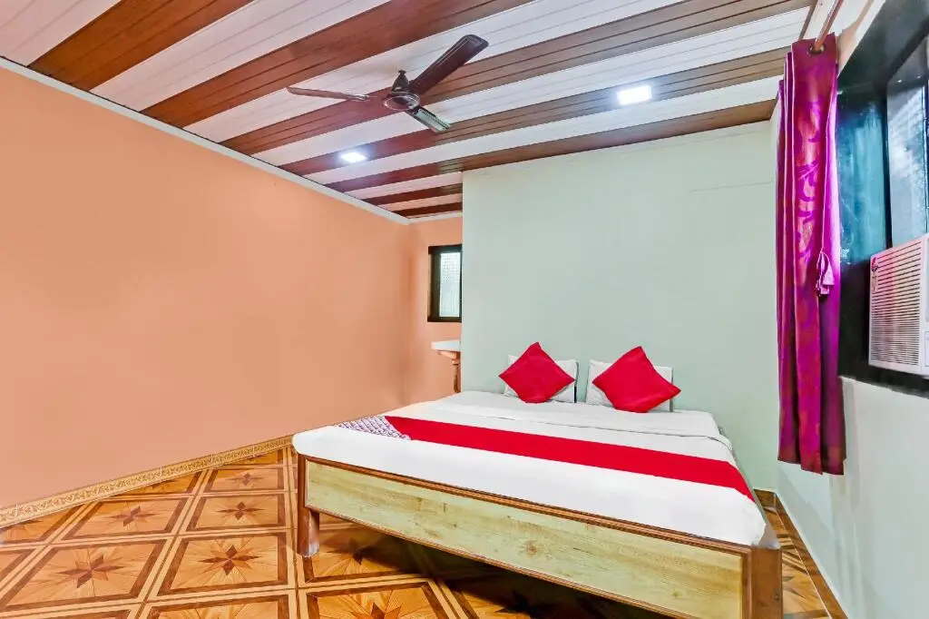 Алибаг: OYO 81439 Vishranti Kashid Beach Resort