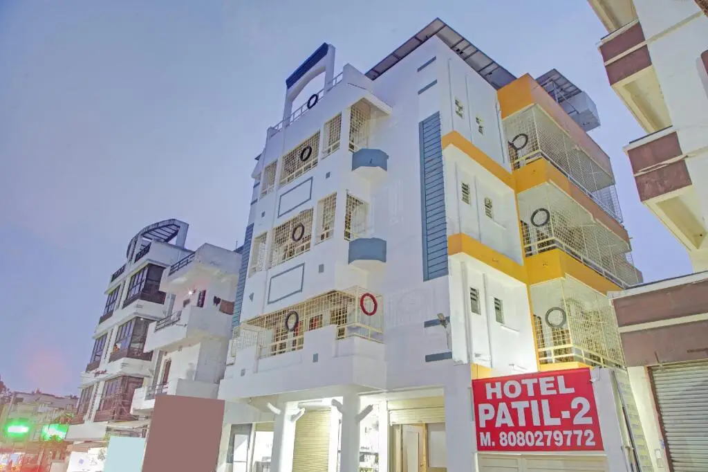 OYO Flagship 83461 Hotel Patil 2 — фото 1