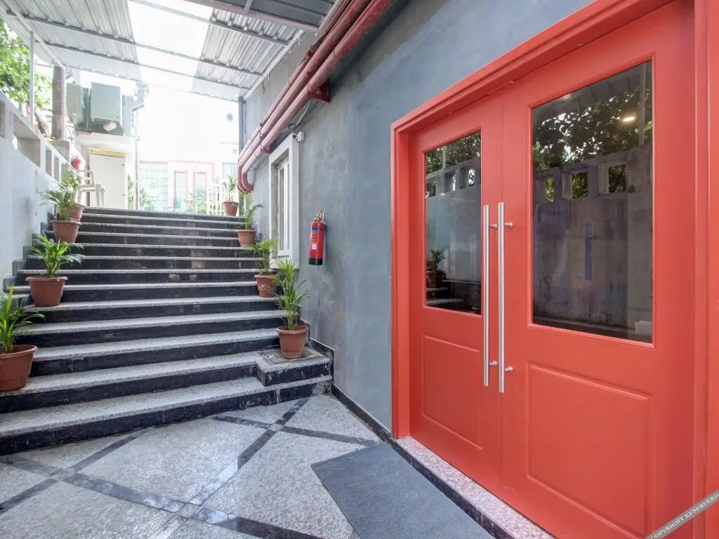 OYO Townhouse RCC Majestic 397 LB Nagar — фото 1