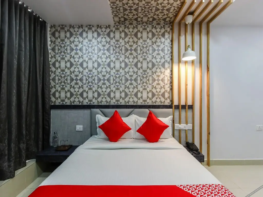 Хидерабад: Capital O 23322 Hoysala Inn
