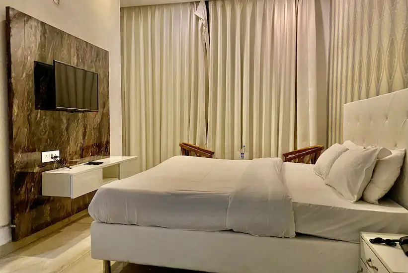 Зиракпур: Hotel Hollywood
