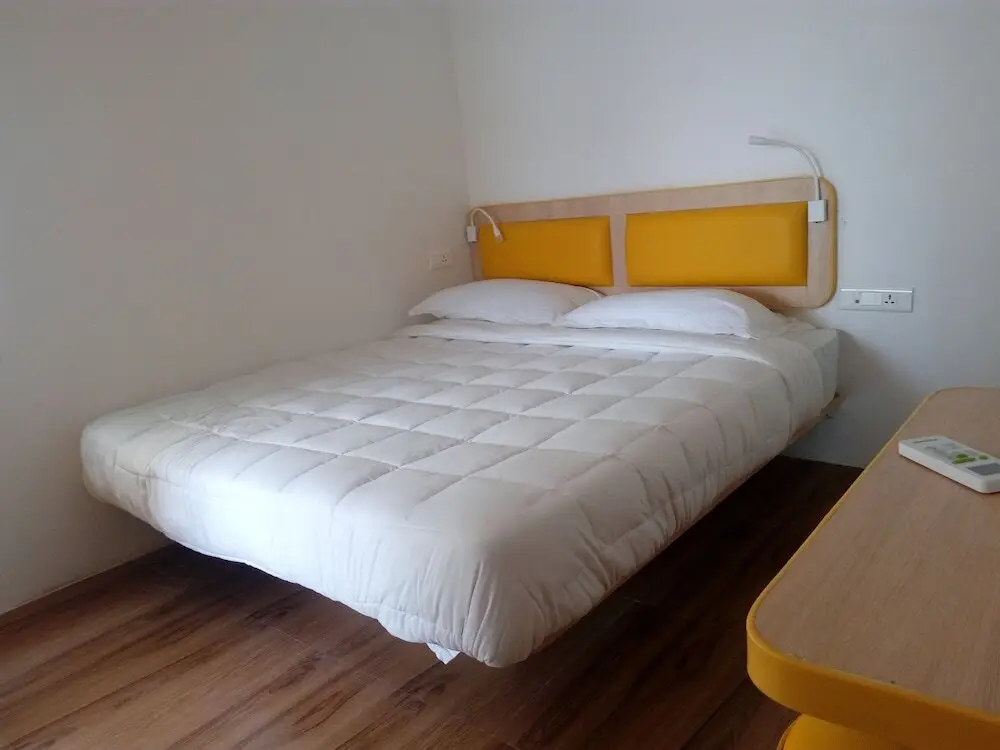 Бхопал: OYO 27866 Hotel Gud Stay