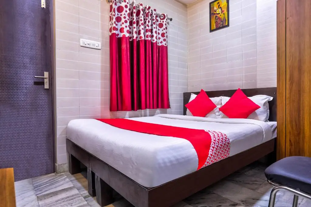 Ченнаи: OYO Flagship 36726 Chellam Residency