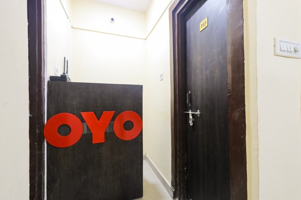 Oyo Flagship 45906 Hotel Ashutosh — фото 1