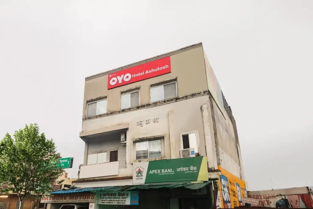 Бхопал: Oyo Flagship 45906 Hotel Ashutosh