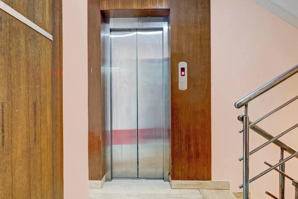 Бангалор: OYO Townhouse 82047 SRK Live Inn Castle